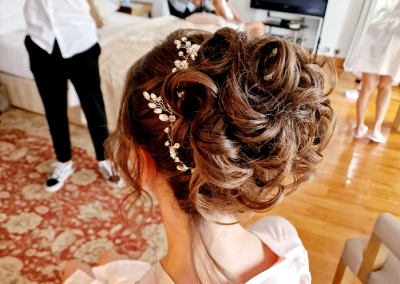 Sarah vous coiffe/Sarah styles your hair